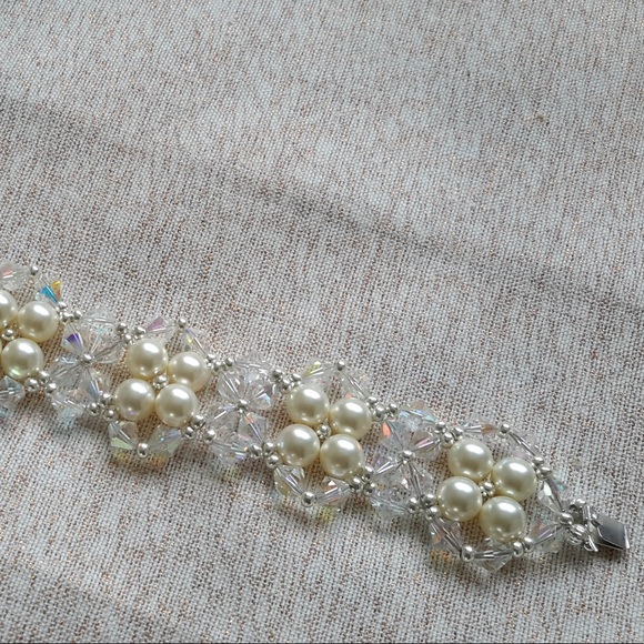 NWT Swarovski Crystal Pearls Bracelet - Picture 6 of 8